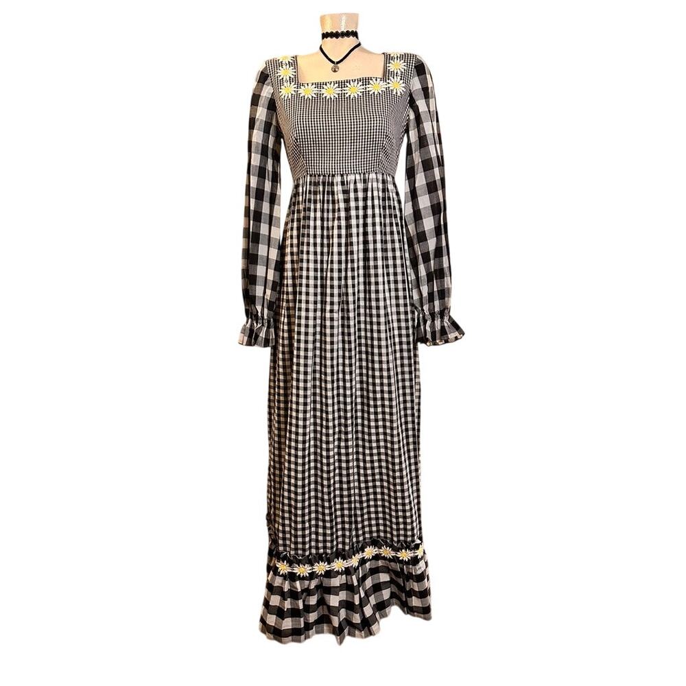 Vintage Homemade Long Sleeve Gingham Daisy Maxi Dress